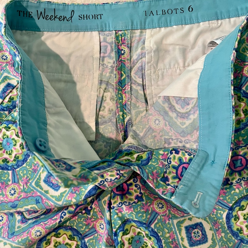 Talbots Weekend Shorts - Picture 3 of 6